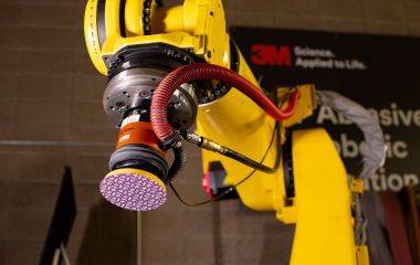 РОБОТИ НА ДОПОМОГУ: 3M ВИРІШУЄ НЕСТАЧУ РОБОЧОЇ СИЛИ