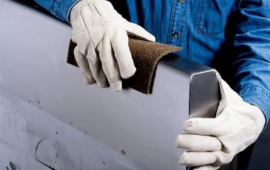 Відкрийте для Себе Майстерність в Промисловості з Нескінченною Абразивною Стрічкою 3M™ Scotch-Brite™